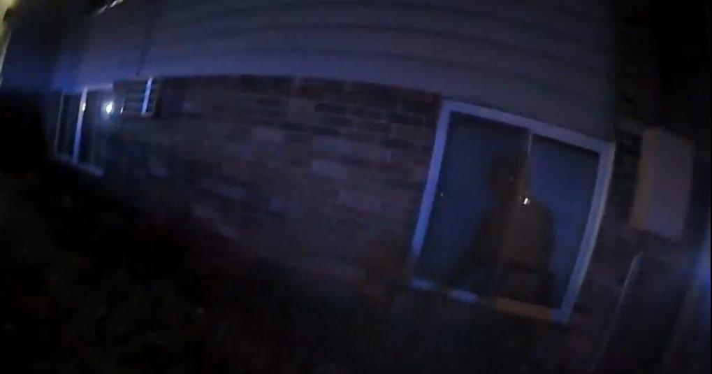 Video shows Iowa officers catching children jumping from burning