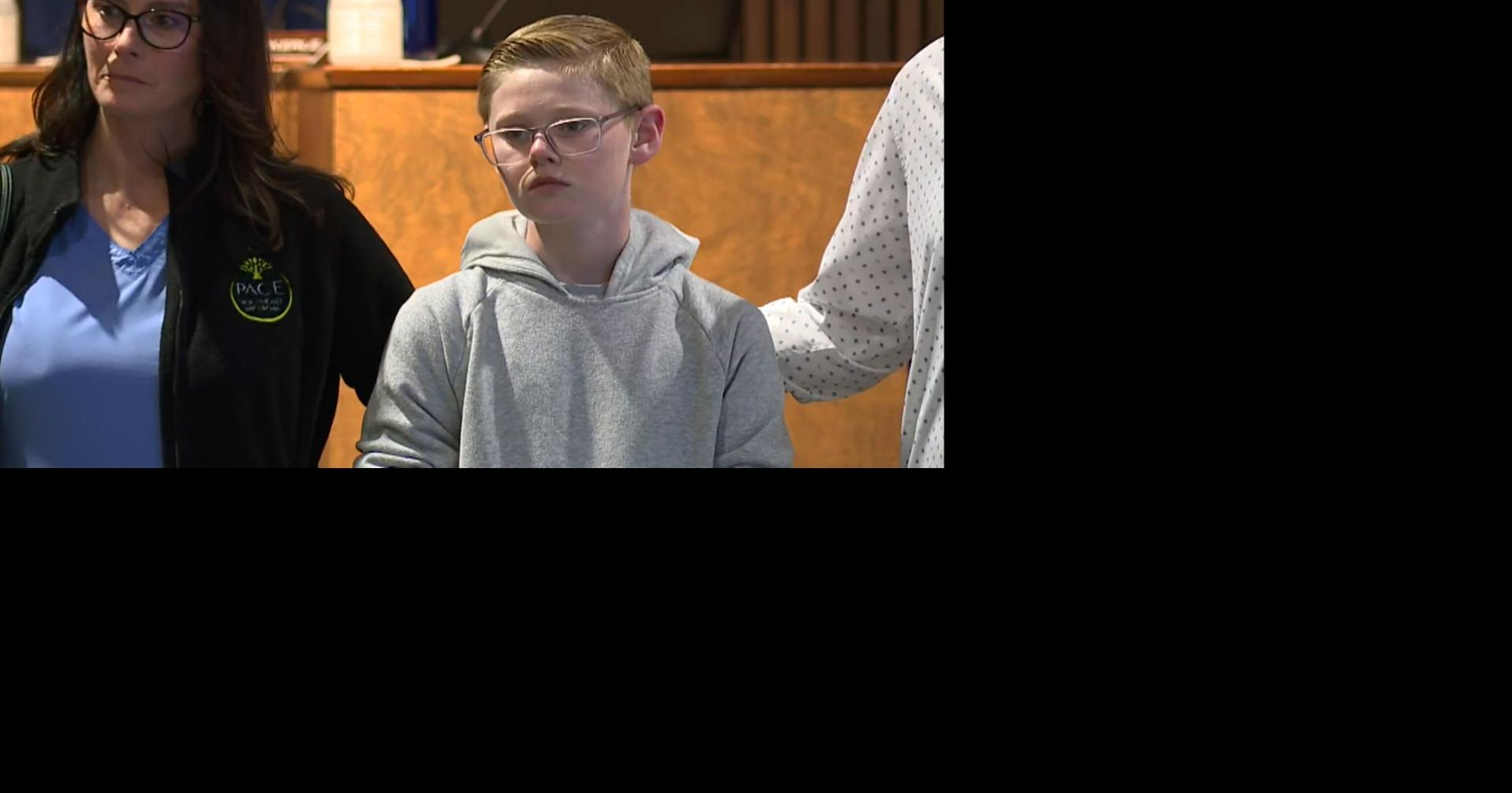 Michigan 7th grader safely brings full school bus to a stop after ...