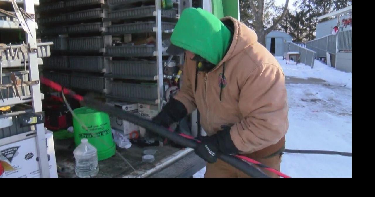 Eastern Iowa plumbers give tips on keeping pipes warm News