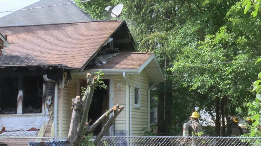 Waterloo firefighters respond to two fires Sunday afternoon | Waterloo ...
