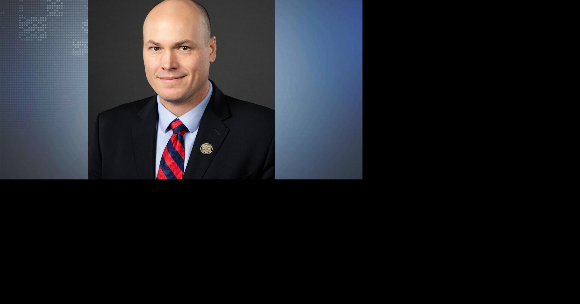 Iowa Senate race shift: Scholten drops out of race