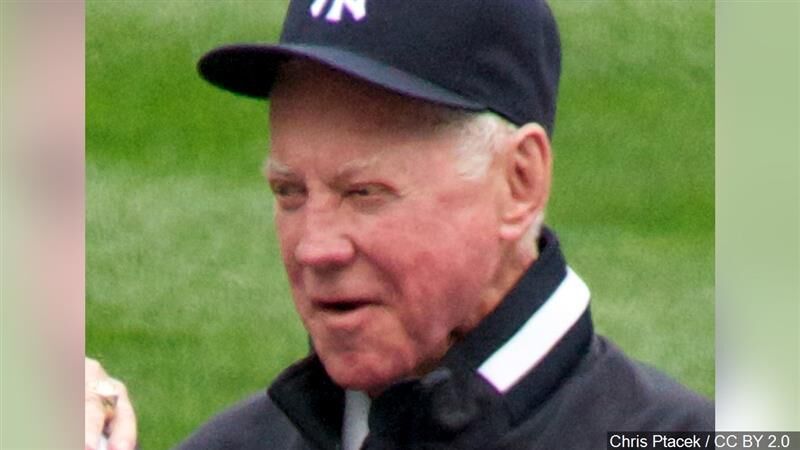 Whitey Ford, 91, pitcher who epitomized mighty Yankees, dies