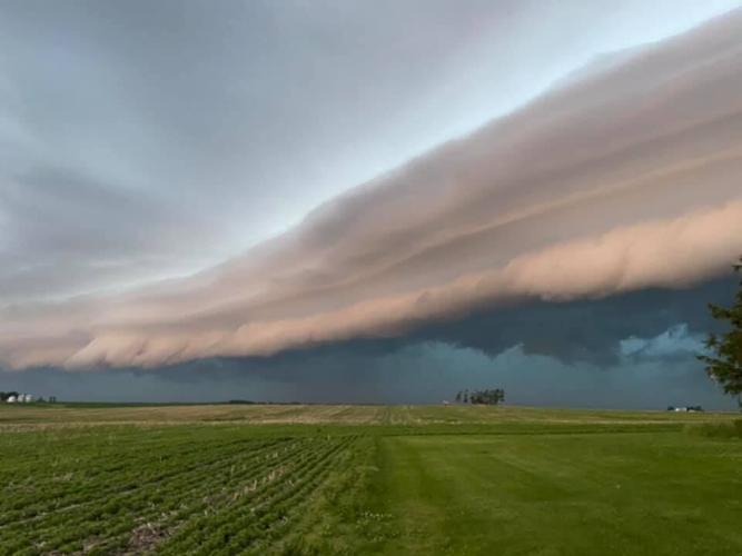 From The Archives Wall Cloud Vs Shelf Cloud Schnack S Weather Blog