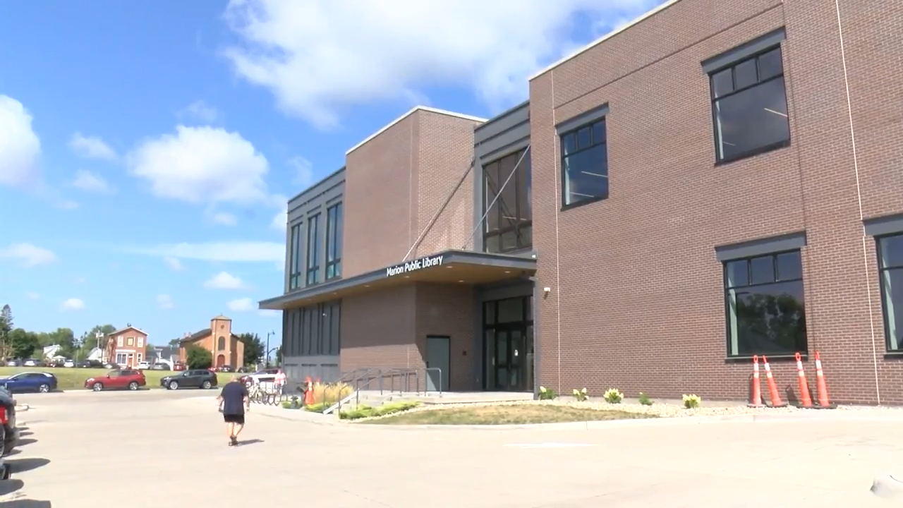 New Public Library Opens In Marion | Top Stories | Kwwl.com