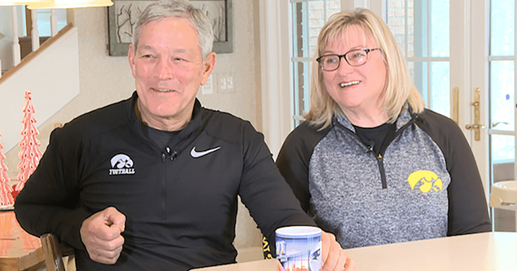 Kirk & Mary Ferentz guests for this Sunday's Steele Report | Iowa Hawkeyes  | kwwl.com