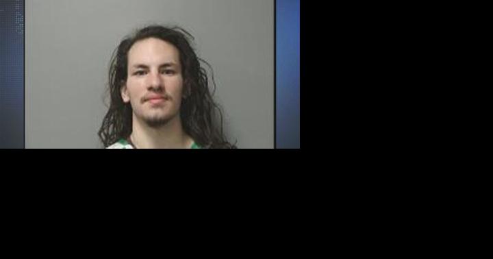 Iowa mother, son charged in capitol attack fight congressional subpeona - Vimarsana News