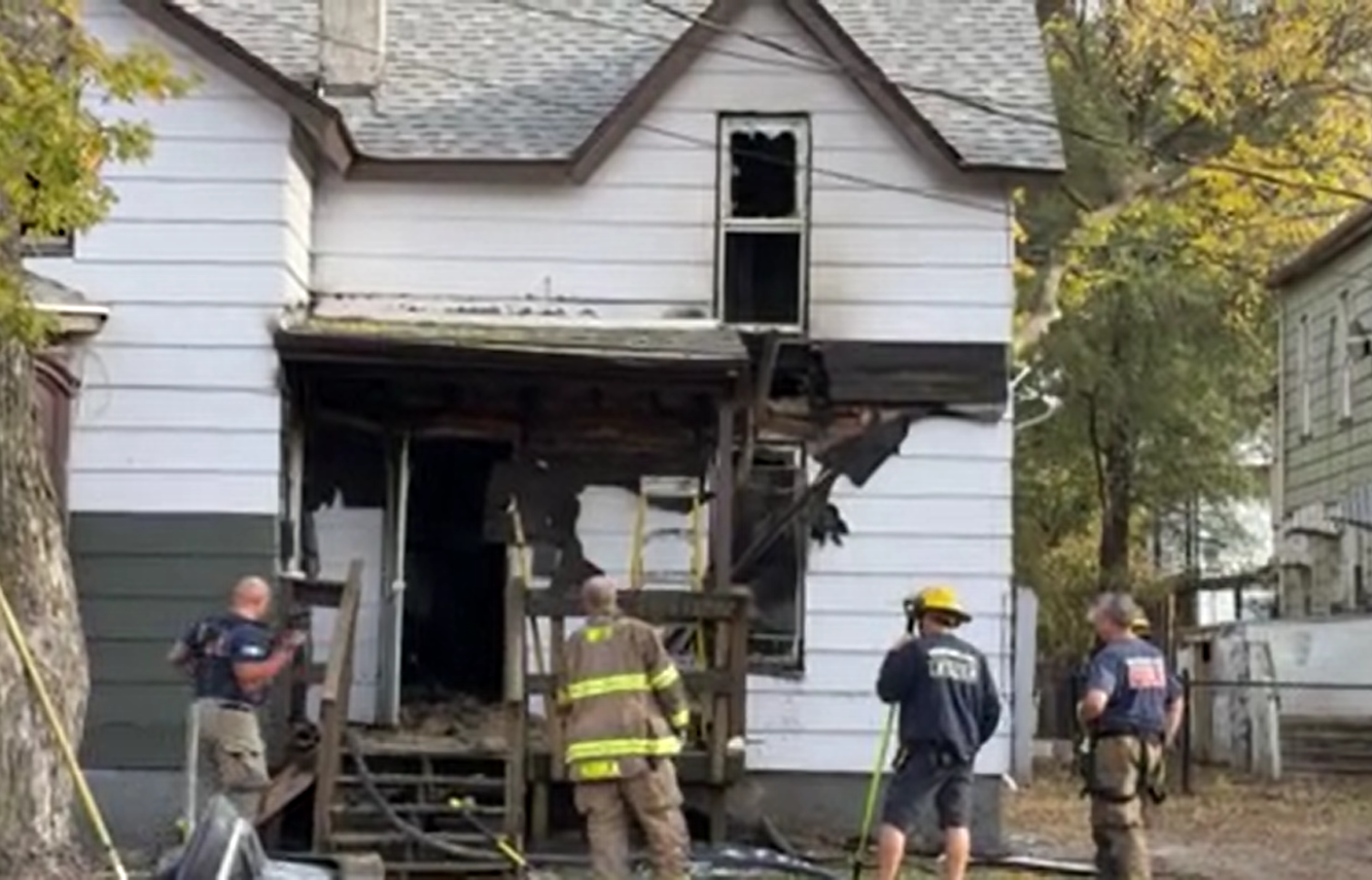 Waterloo firefighters battle house fire on East 8th Street | News ...