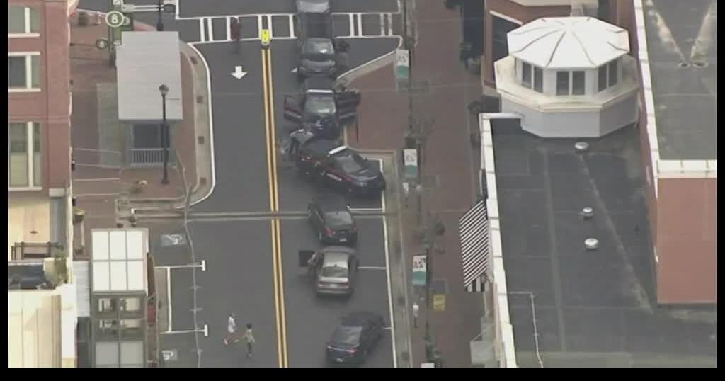 Police: Armed man arrested inside Atlanta grocery store | News | kwwl.com