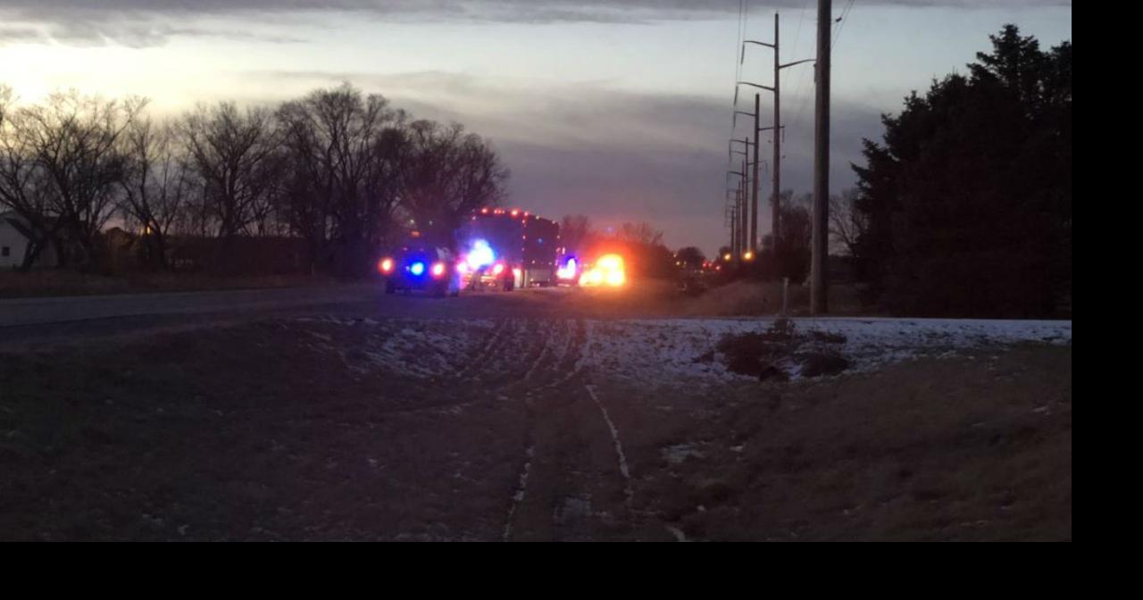 UPDATE: One person hurt in Black Hawk County crash | News | kwwl.com