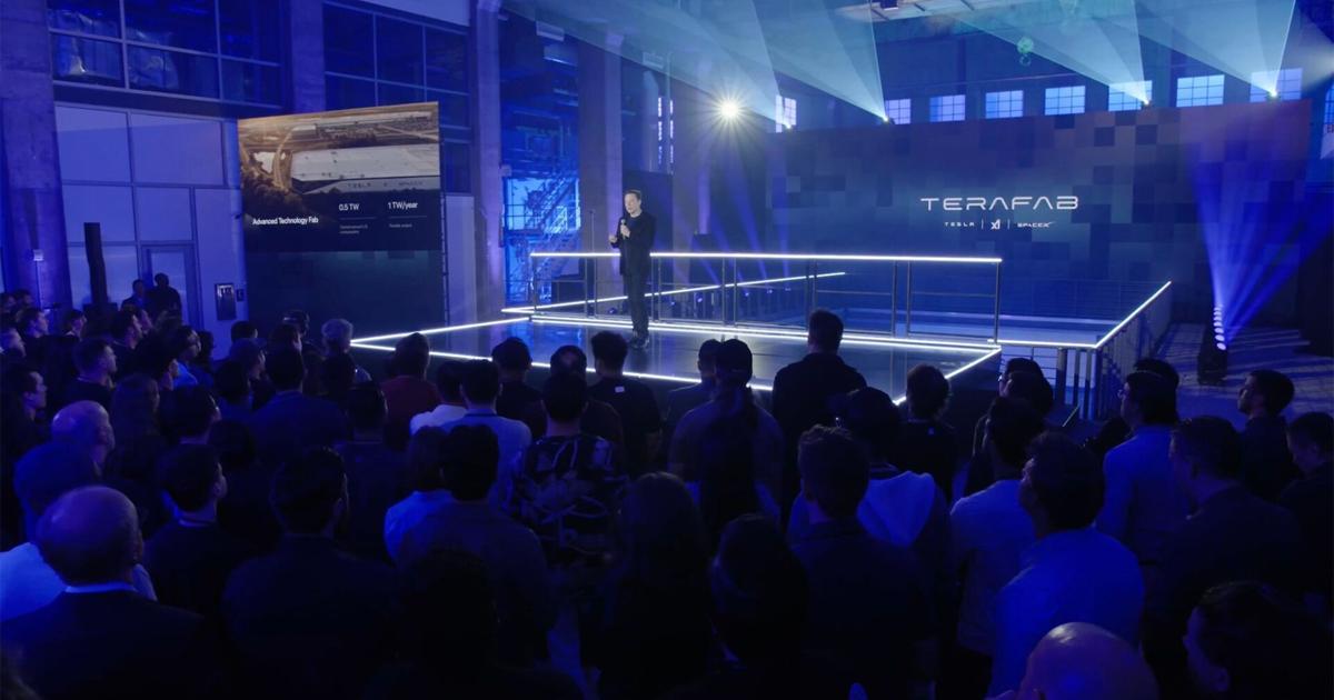 Will SpaceX buy Tesla? Musk is not revealing his plans