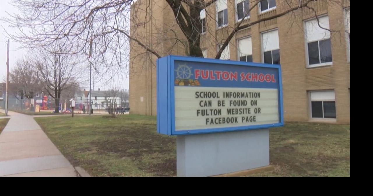 Dubuque school district considering closing one of its elementary