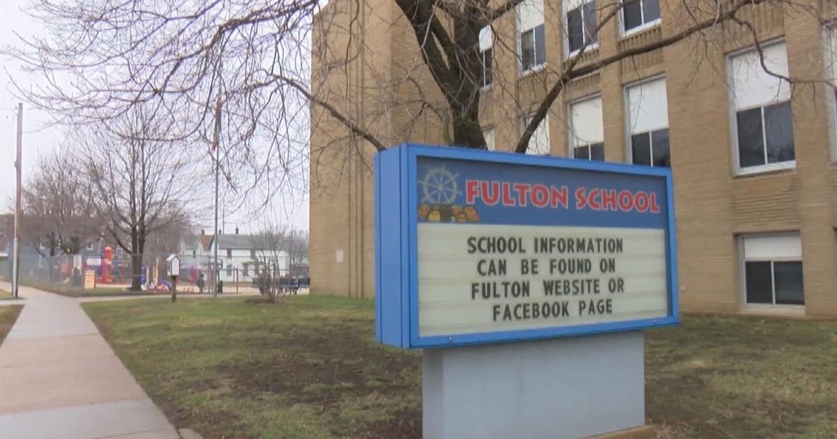 Dubuque school district considering closing one of its elementary