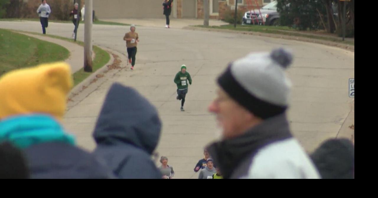 Dubuque Wahlert High School's Turkey Trot Returns in Person News