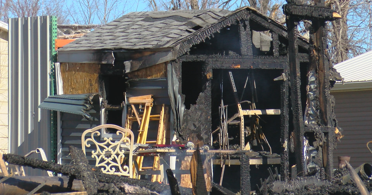 Two injured in overnight fire in Shellsburg | Top Stories | kwwl.com