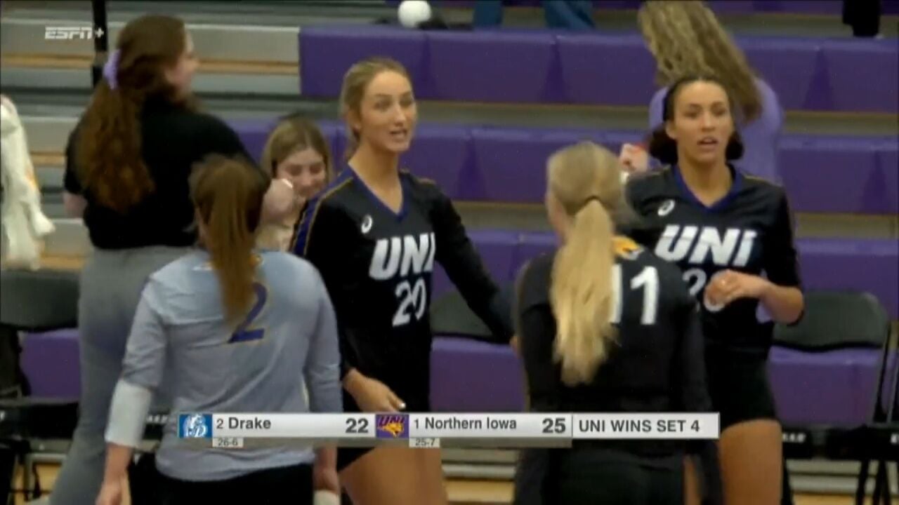 UNI Beats Drake 3-2 To Win The MVC Volleyball Tournament Championship ...