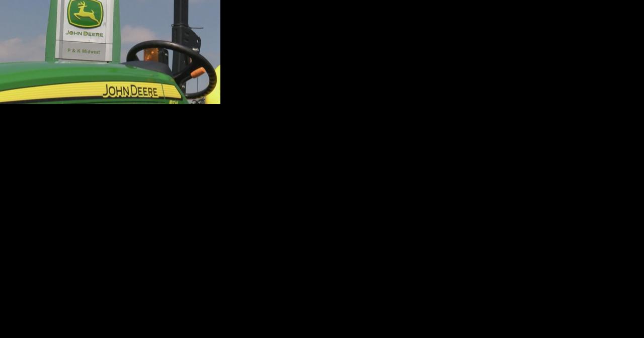 John Deere Autonomous Tractor set for release this fall Part 2 - Vimarsana News