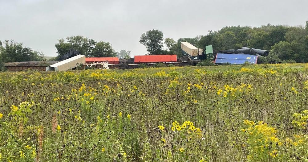 Train Derailment In Hampton Hazmat Teams On Scene News Kwwl train-derailment-in-hampton-hazmat-teams-on-scene-news-kwwl