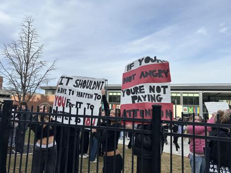 Spokane high school students walk out to protest ICE killing in ...
