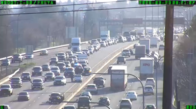 Monday morning crash on westbound I-90 blocks lane, slows traffic near ...