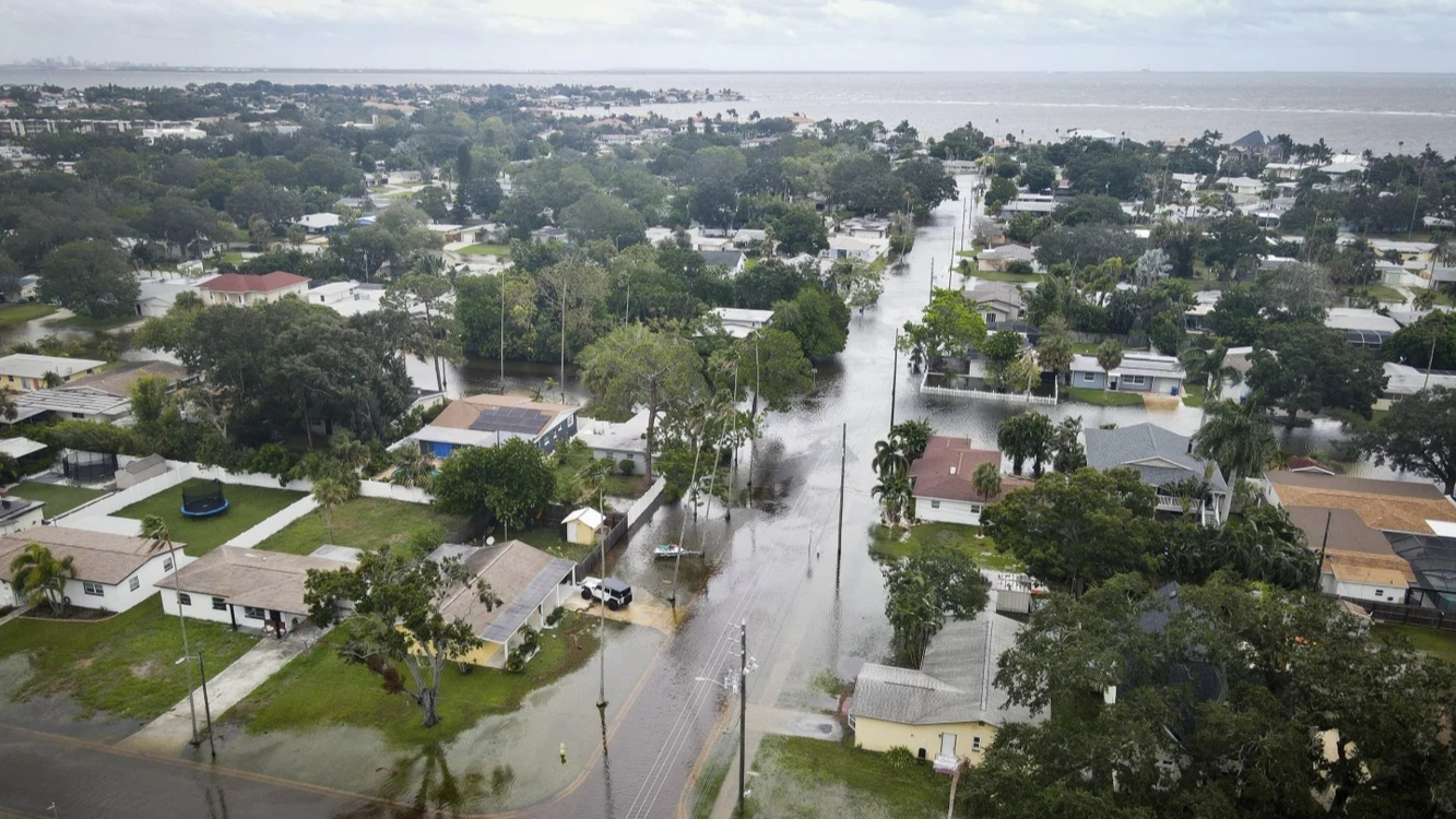 Dozens dead as Helene unleashes lifethreatening flooding and knocks