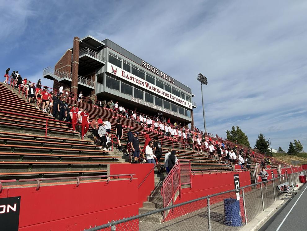Hundreds climb steps and run laps at EWU to commemorate 911