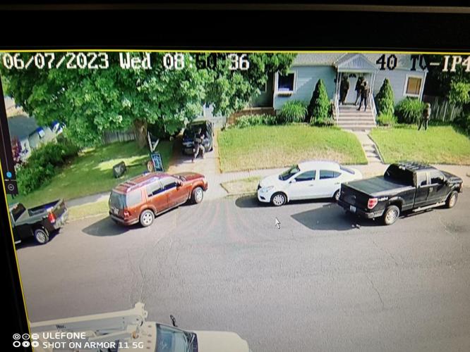 U.S. Marshals track down, arrest two fugitives in Spokane | News | kxly.com