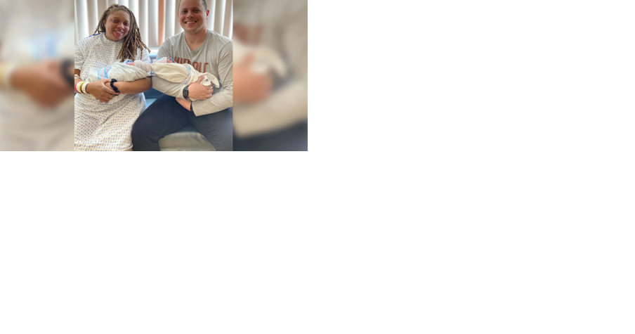 Twins born 40 minutes apart have birthdays in different years - Vimarsana News