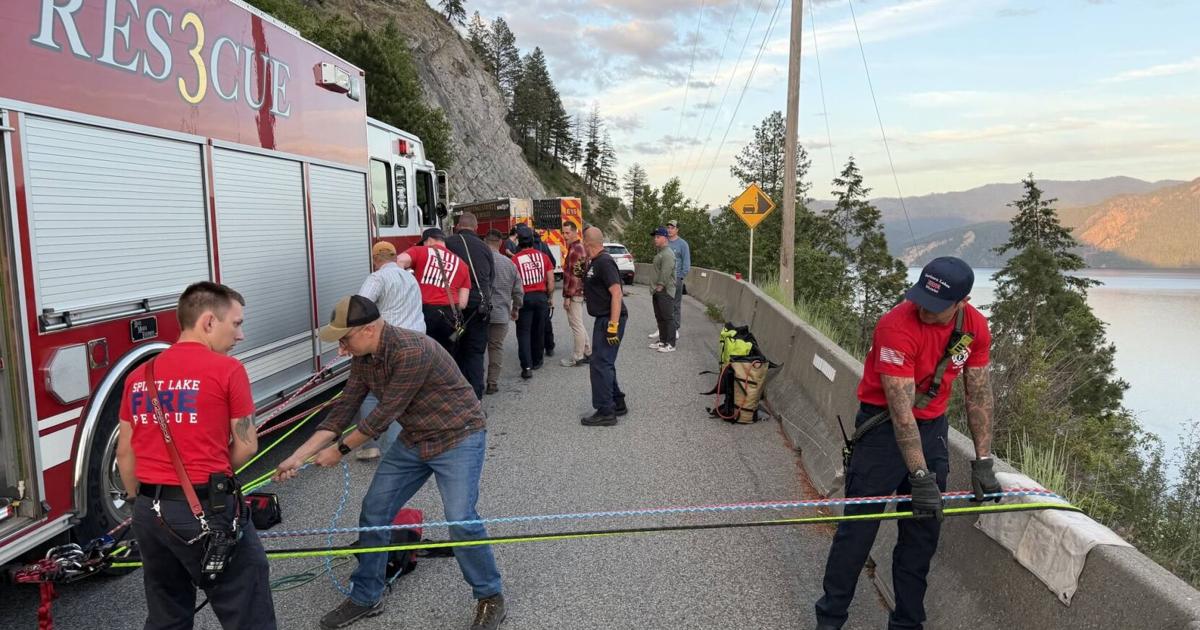Hikers rescued from ledge in Bayview