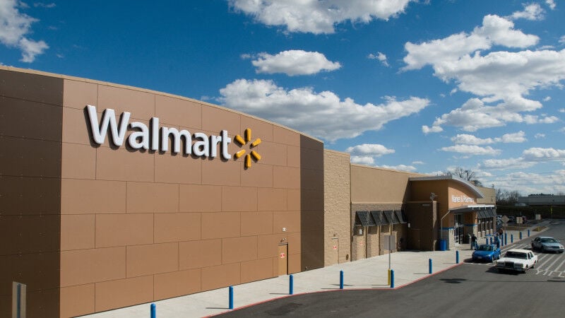 Walmart announces Everett store on Highway 99 will close on April