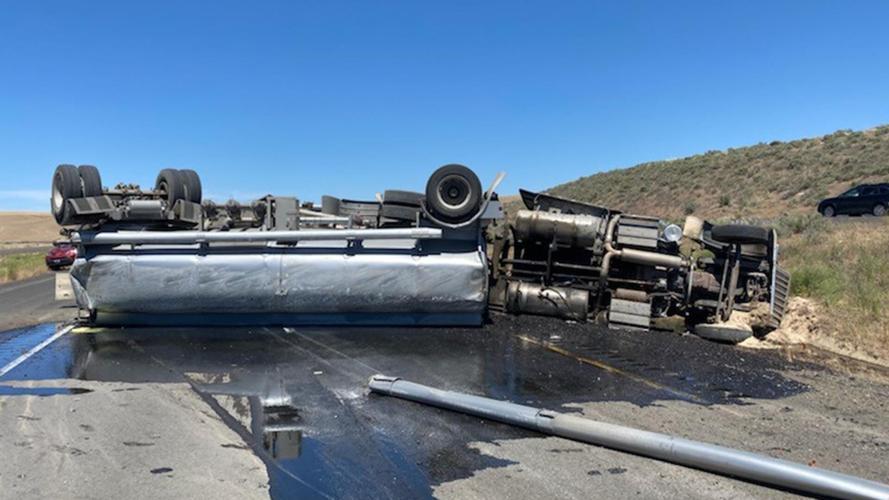 Southbound US395 reopens near Ritzville after semi crash, oil spill