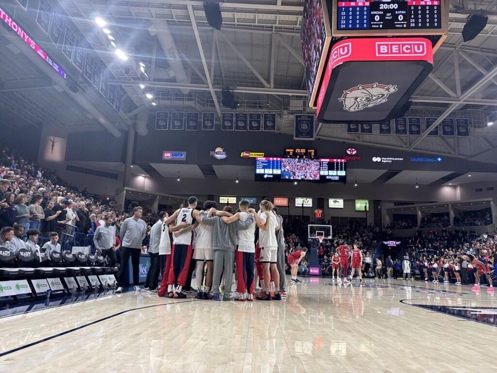 Gonzaga men's basketball team moves up in rankings | Sports | kxly.com