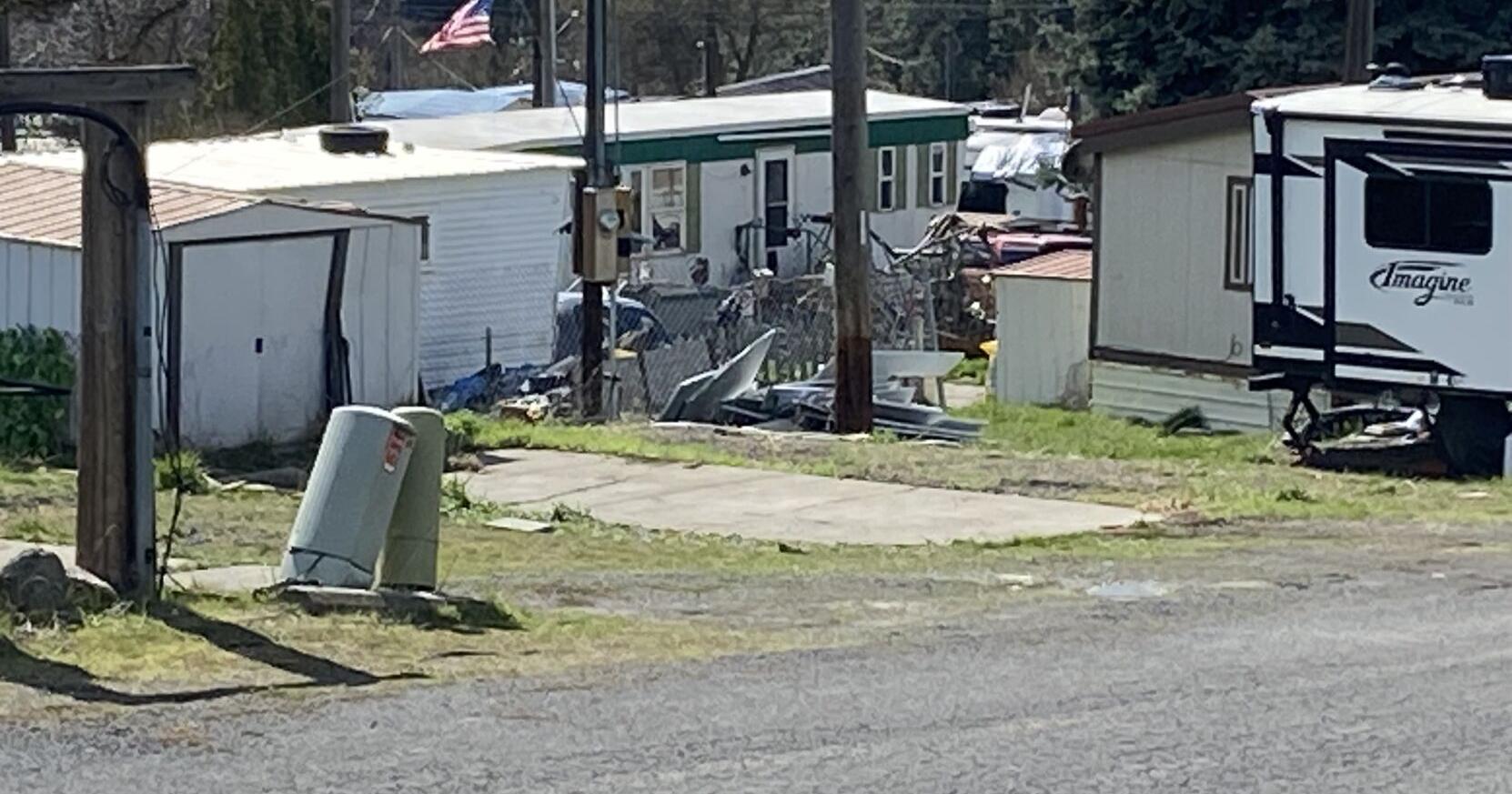 Pullman man accused of killing his wife confessed to his father, according to court docs - Vimarsana News