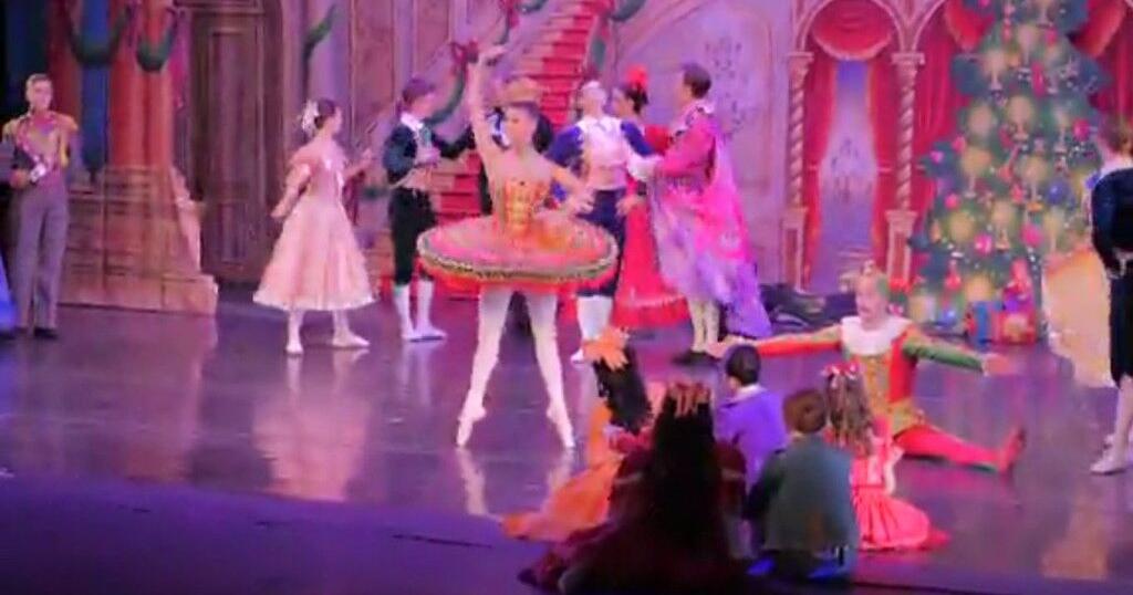 Moscow Ballet S Great Russian Nutcracker Promotes Peace Arts Kxly Com Moscow Ballet S Great Russian Nutcracker Promotes Peace Arts Kxly Com
