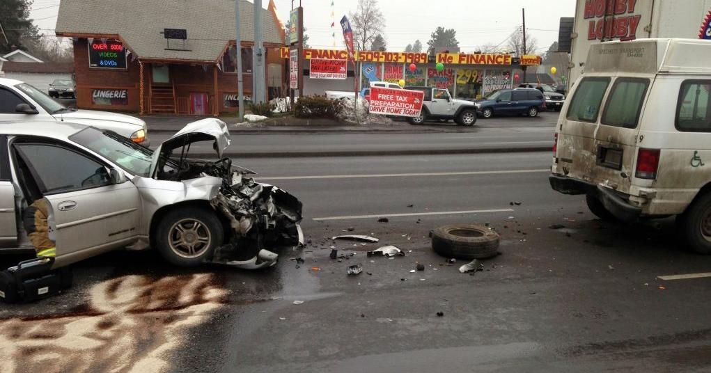 3-car crash sends two people to hospital | Local News | kxly.com