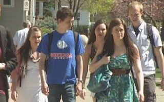 Graduating college students facing bleak job market | Education | kxly.com