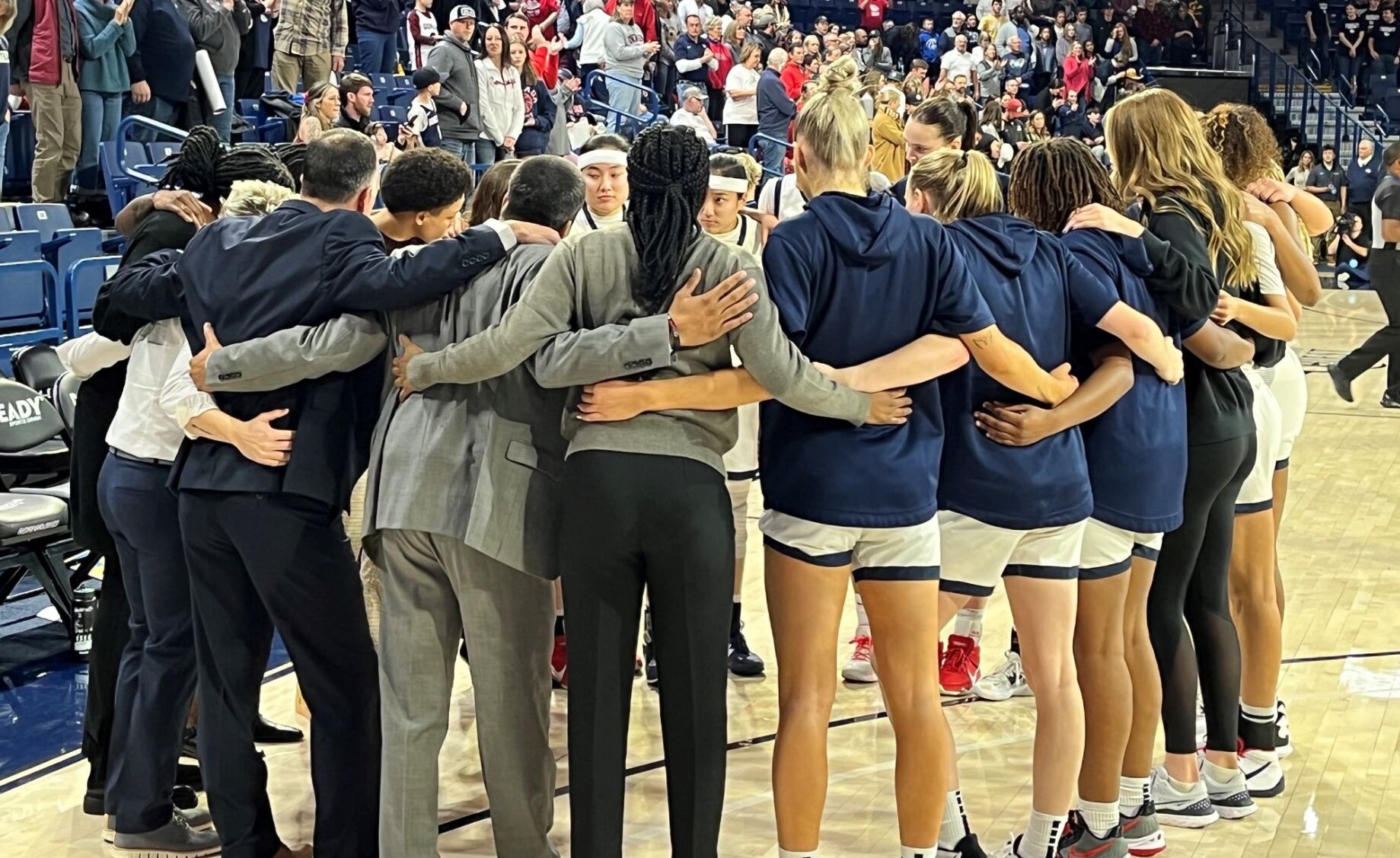 Gonzaga Women’s Basketball Wins Season Opener Against Long Beach State ...