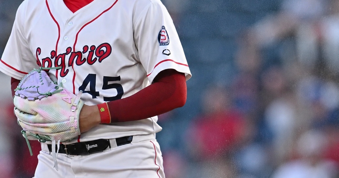 Indians outlast Emeralds in 10 innings, take series lead