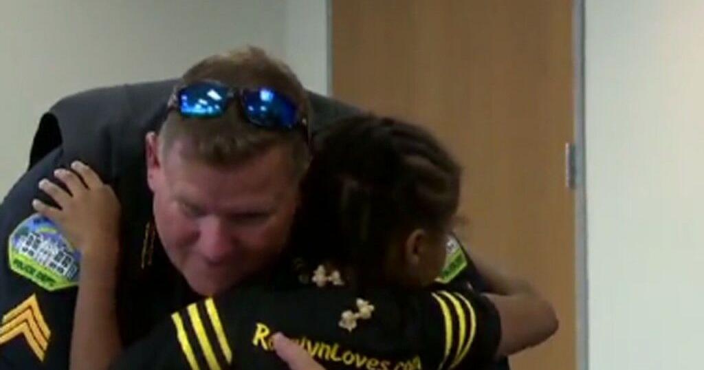 This Little Girl S On A Mission To Hug Police Officers In All 50 States National World This Little Girl S On A Mission To Hug Police Officers In All 50 States National World