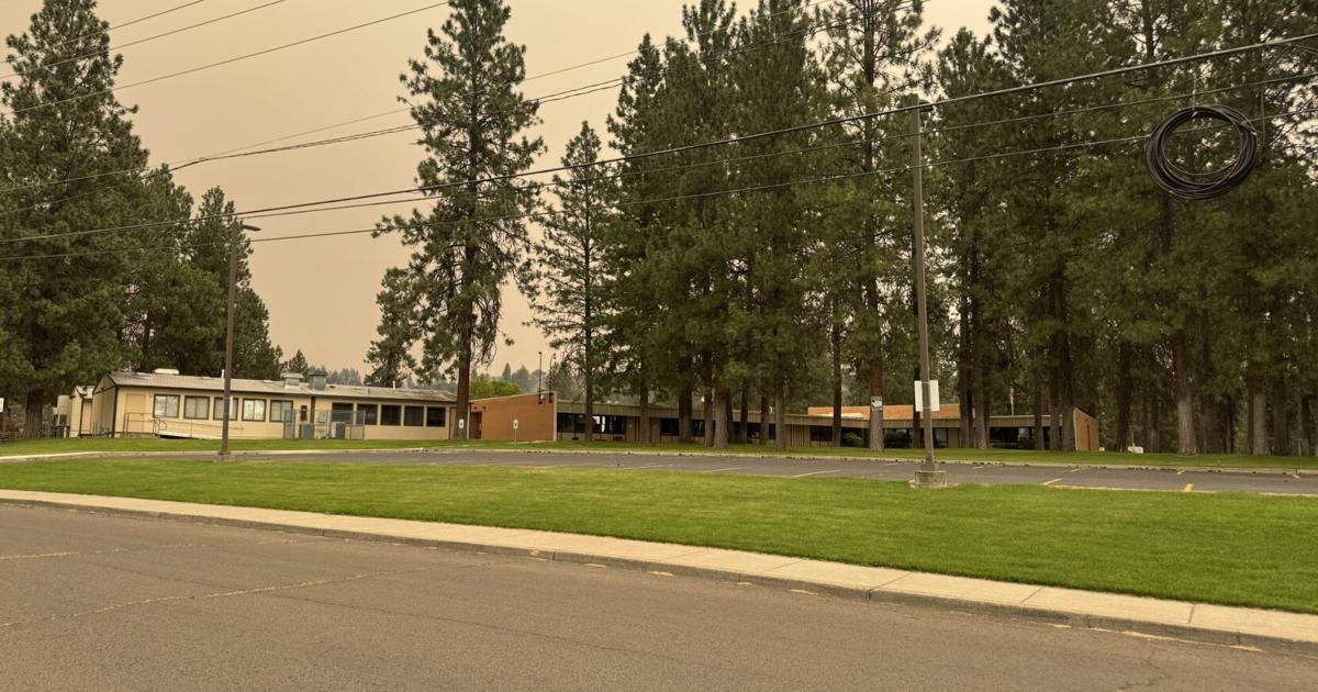Indian Trail Elementary during Spokane Complex Fire
