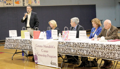 Politicians answer I-L students’ questions about careers in politics