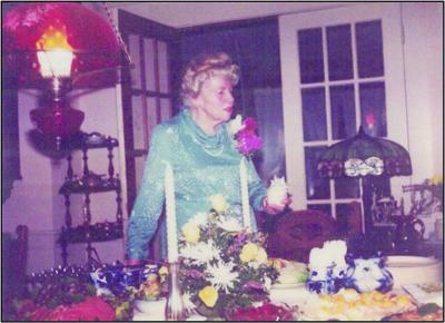 Mae Hart
