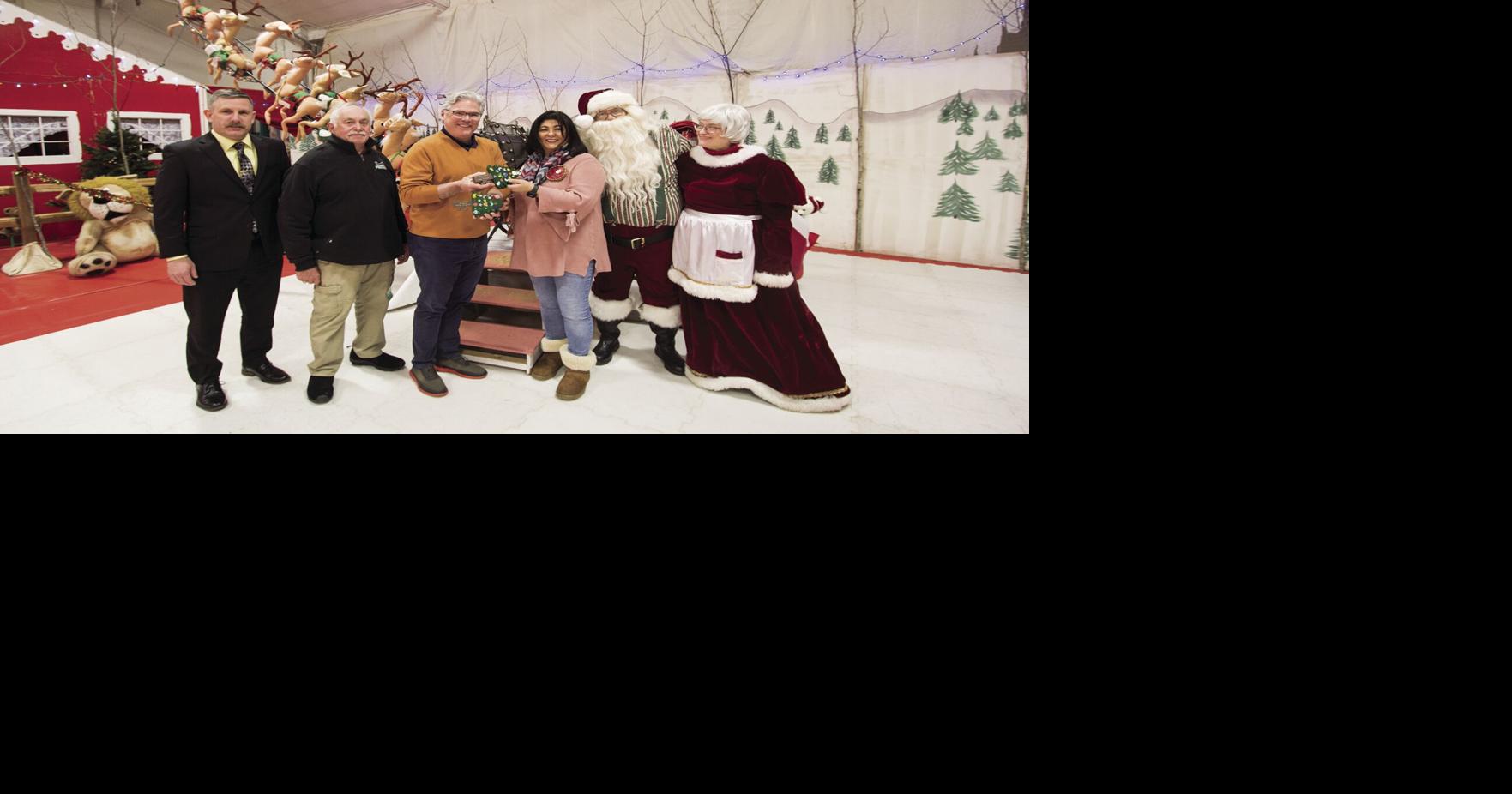 Christmas Village Laconia Nh 