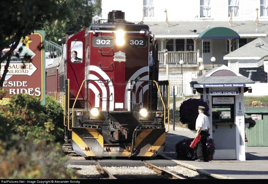 10-17 WOW Trail train.jpg