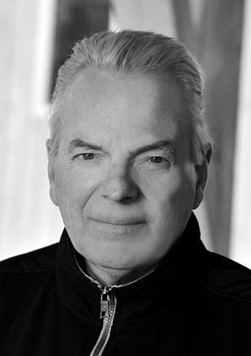 07-06 COM Tom Hitchcock_B&W_01.jpg