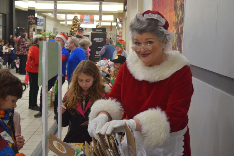 Elliott and Ellysia Zuchowski