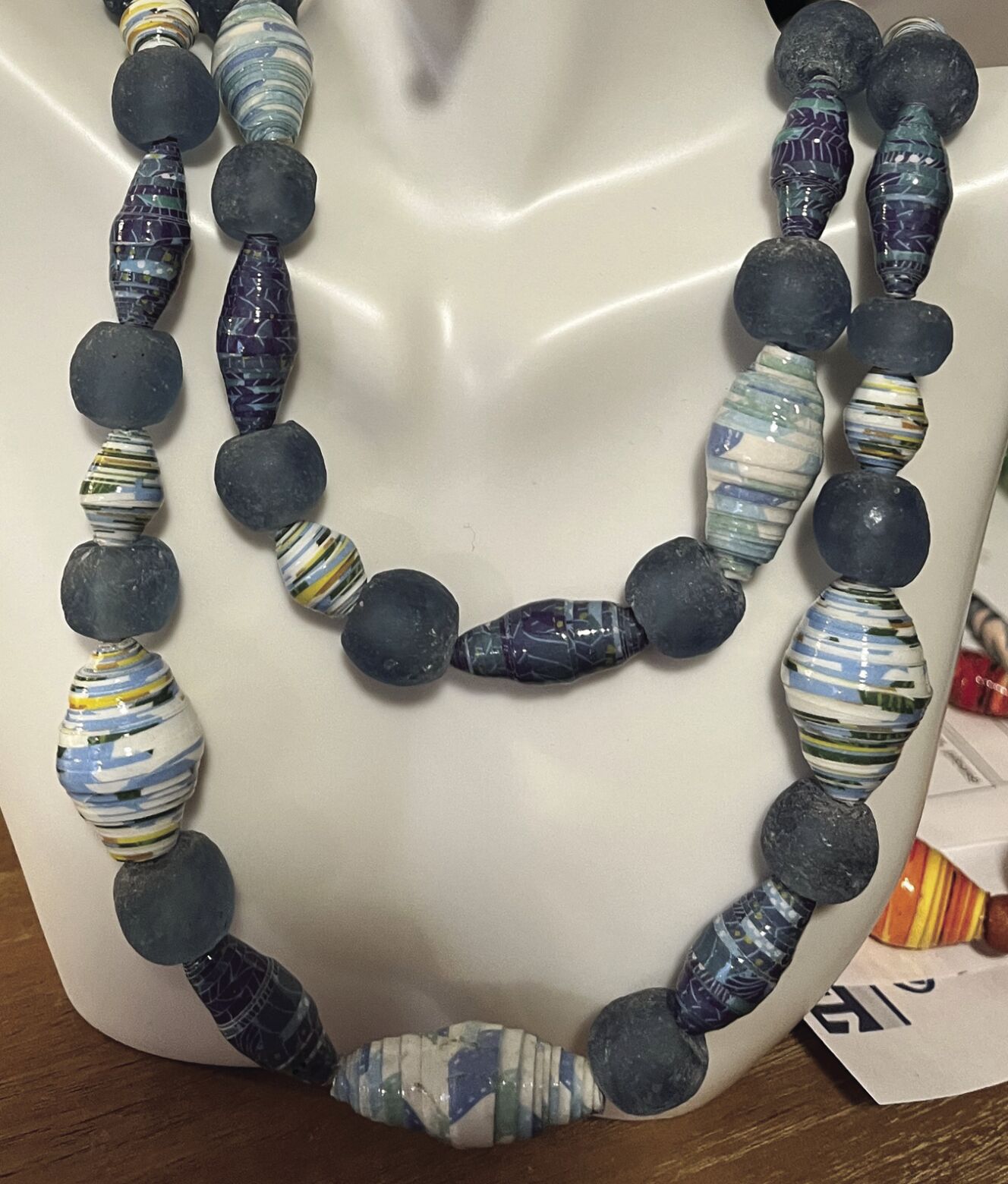Paper bead jewelry. By Brenda Villalobos | Paper bead jewelry, Paper jewelry,  Paper beads necklace