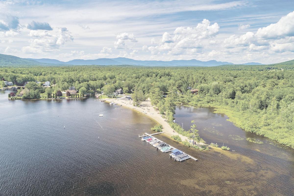 Four Season Living At Balmoral On Lake Winnipesaukee Columns Laconiadailysun Com
