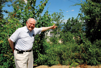 A life of poetry - Carle Johnson to be given Stanley Kunitz Medal for his commitment to the art