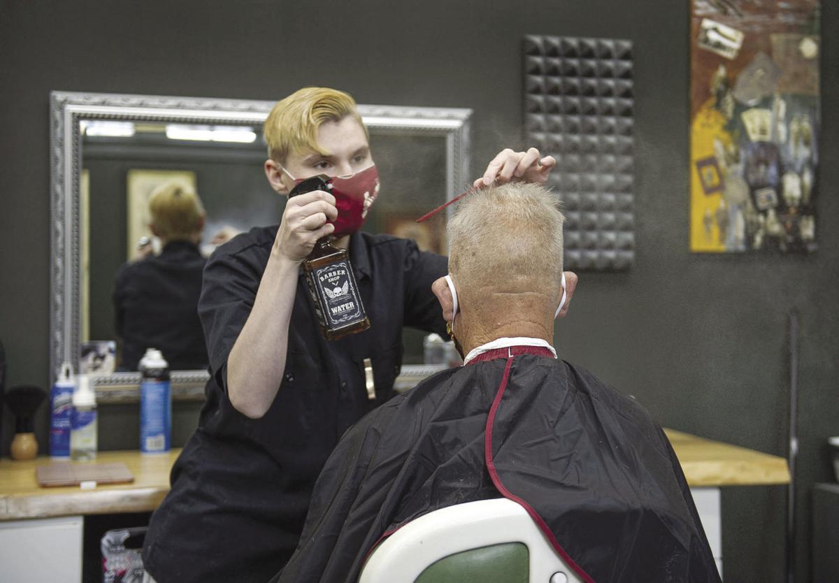 Barbers Pick Up Their Scissors For First Time In Two Months Local News Laconiadailysun Com