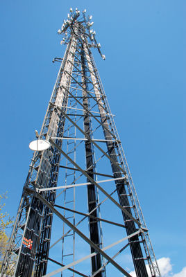 Radio man returns to buy station